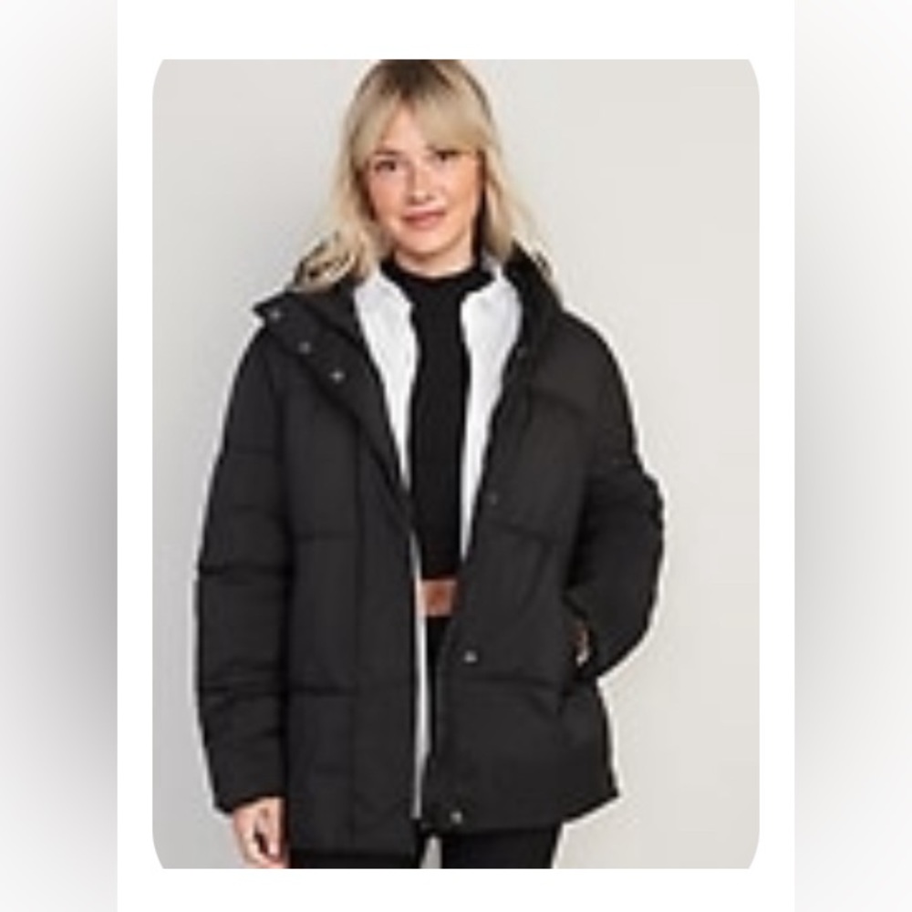 Water-resistant puffer jacket